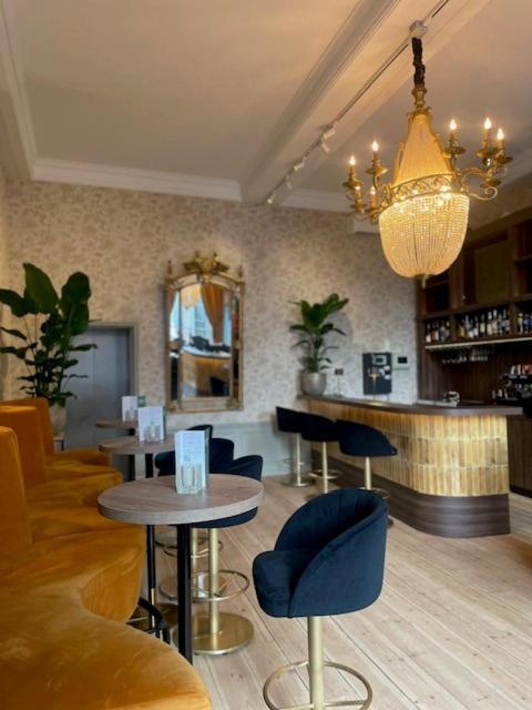 Hampshire Hotel - 'S Gravenhof Zutphen Bagian luar foto