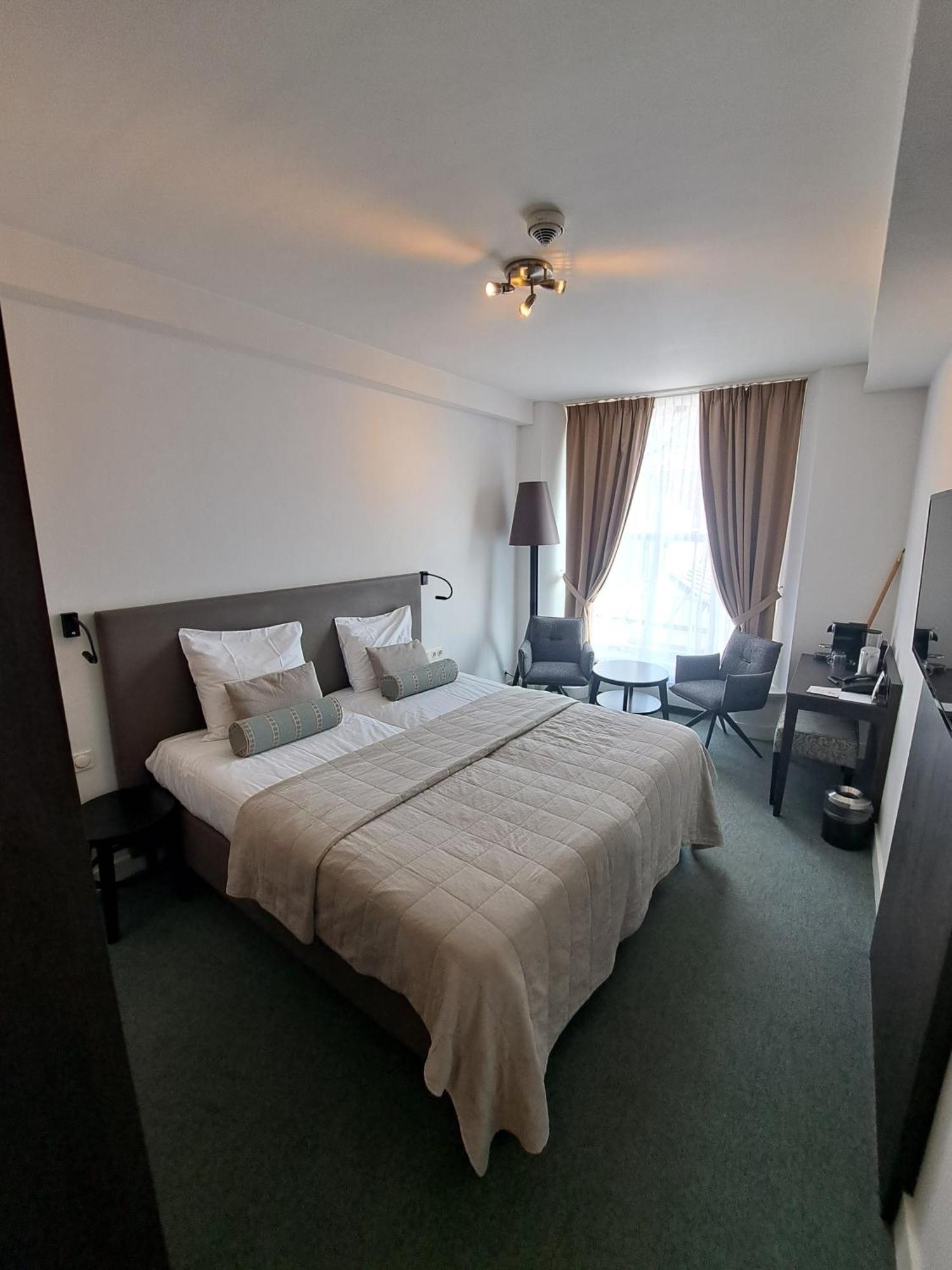 Hampshire Hotel - 'S Gravenhof Zutphen Bagian luar foto